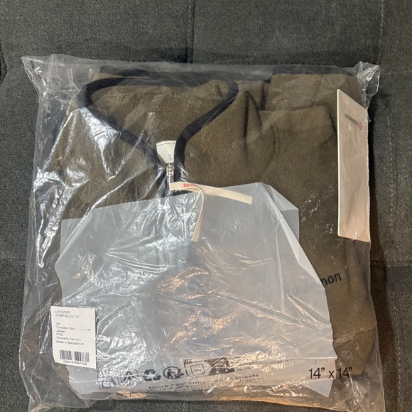 Lululemon Tumbled Fleece Half Zip - Picture 2 of 2